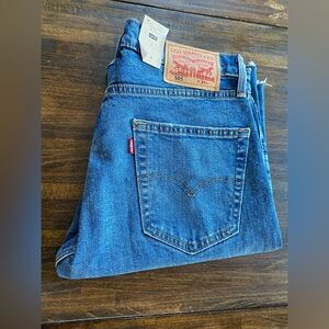 Levis 505 Mens Jean Denim Shorts Cotton Regular Fit Blue Medium Wash Raw Hem NWT